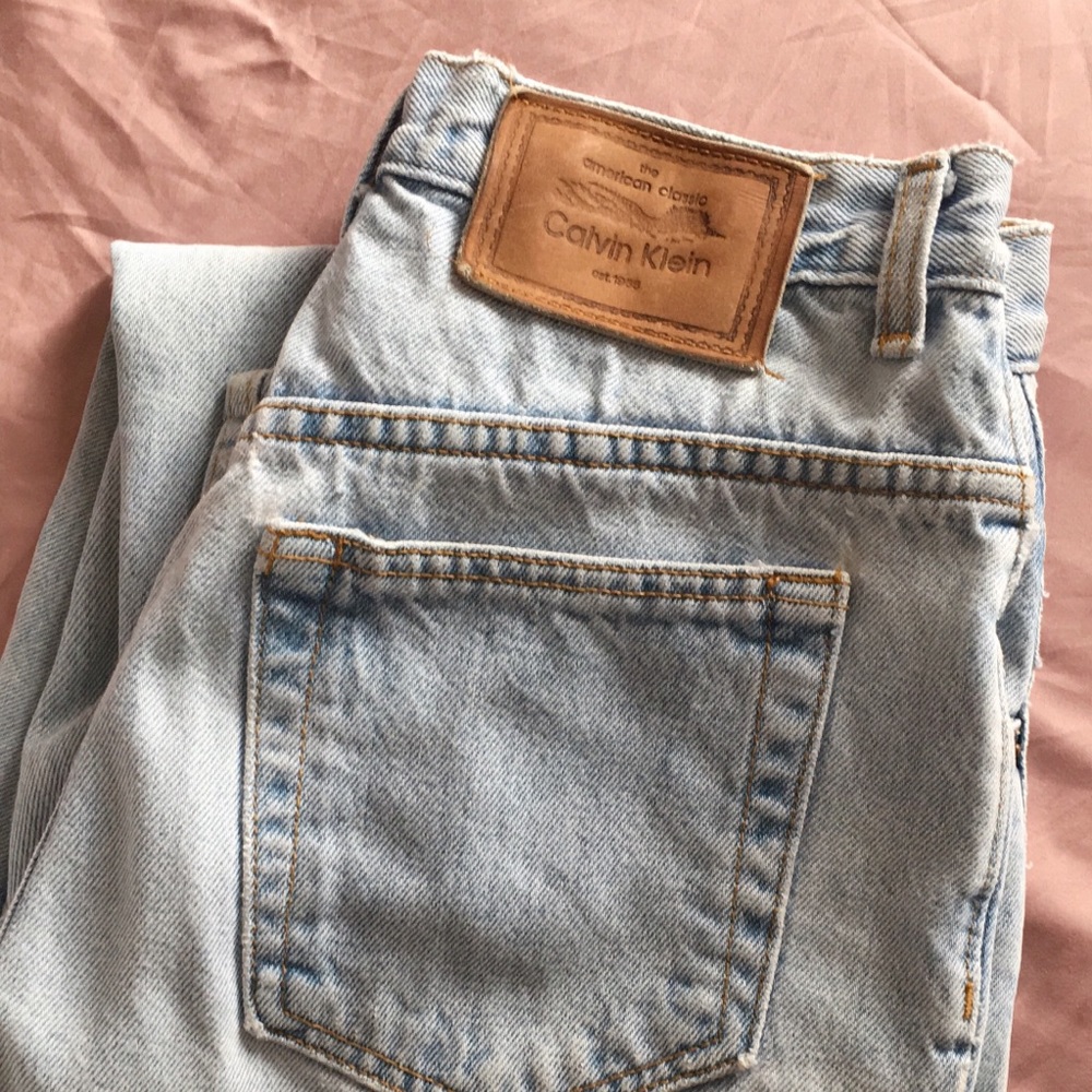 Vintage Calvin Klein High-Waisted Jeans - Picture 3 of 6